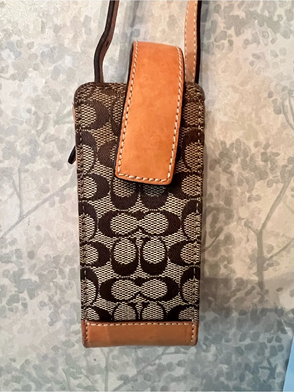 Vintage Coach Brown Signature Mini Crossbody Phone Pouch with Tan Trim